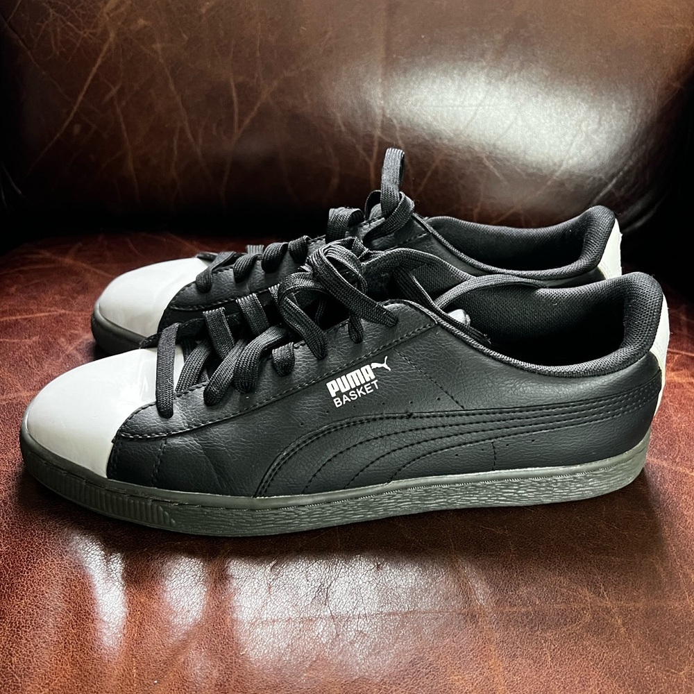 Puma Basket Patent Toe (Blcak/White) Size 11 US